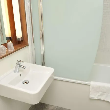 Campanile Bourg-en-bresse ~ Hotel 3*