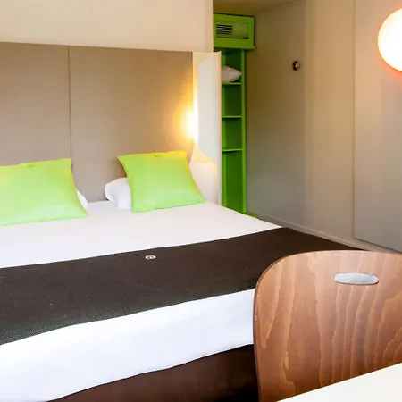 Hotel Campanile Bourg-en-bresse ~