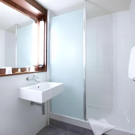 Hotel Campanile Bourg-en-bresse ~ 3*