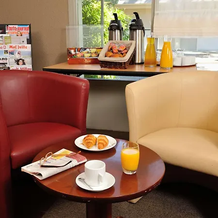 Campanile Bourg-en-bresse ~ Hotel 3*
